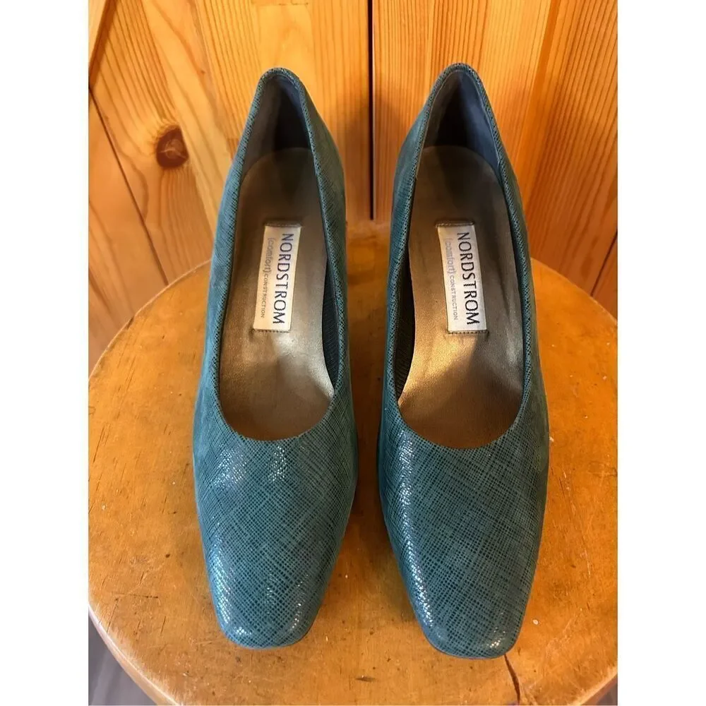Nordstrom block heels comfort construction leather size 8.5 ￼